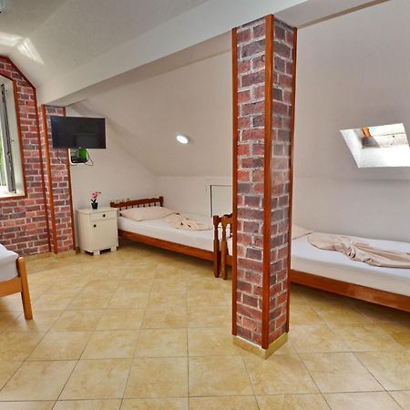 Apartments Mir I Dobro Kotor Bagian luar foto