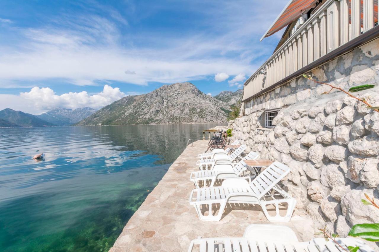 Apartments Mir I Dobro Kotor Bagian luar foto