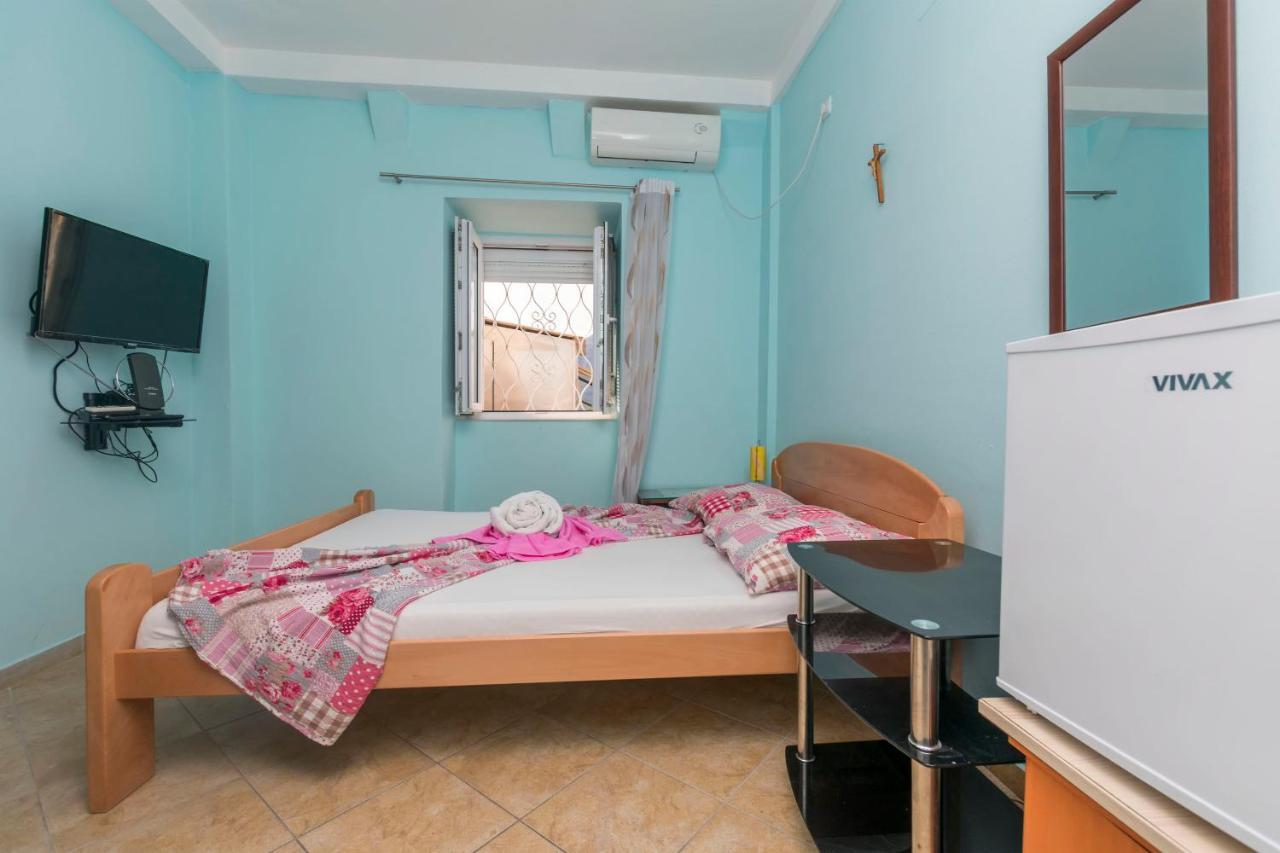Apartments Mir I Dobro Kotor Bagian luar foto