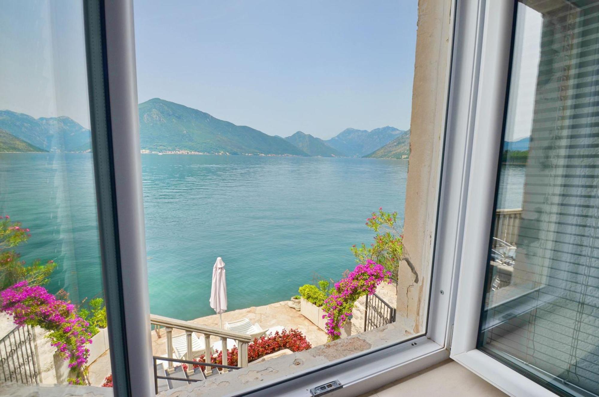 Apartments Mir I Dobro Kotor Bagian luar foto