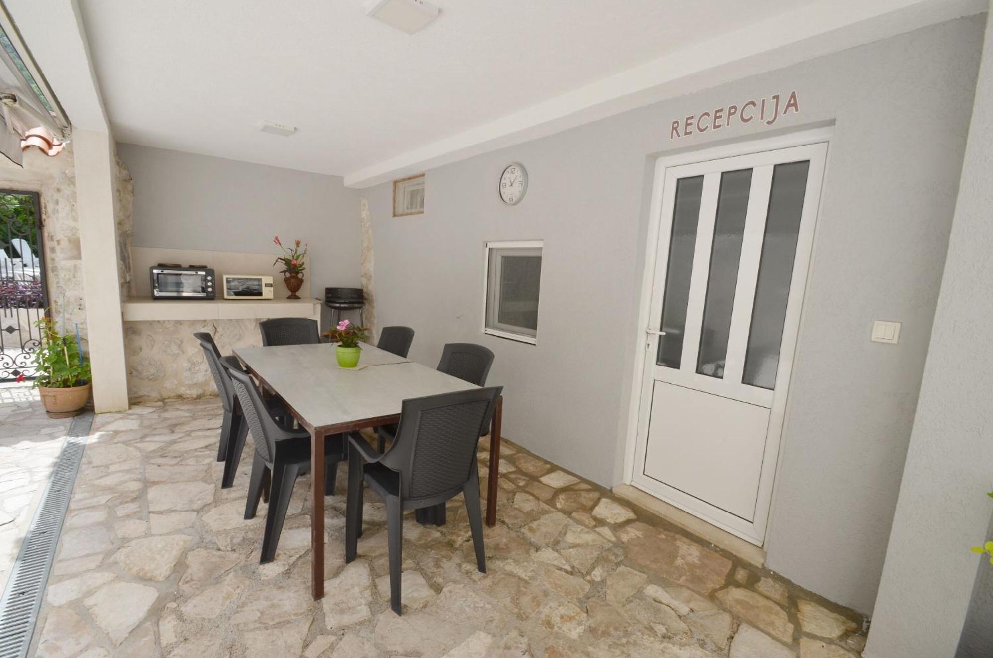 Apartments Mir I Dobro Kotor Bagian luar foto