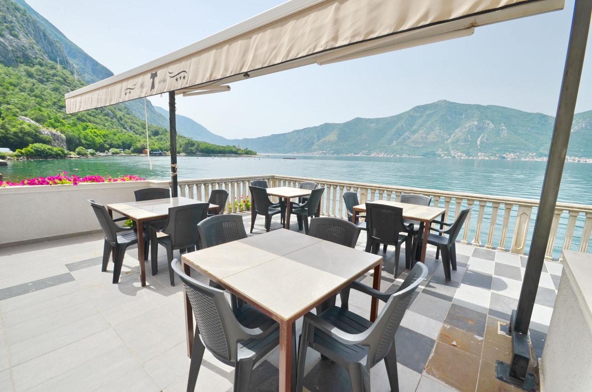 Apartments Mir I Dobro Kotor Bagian luar foto