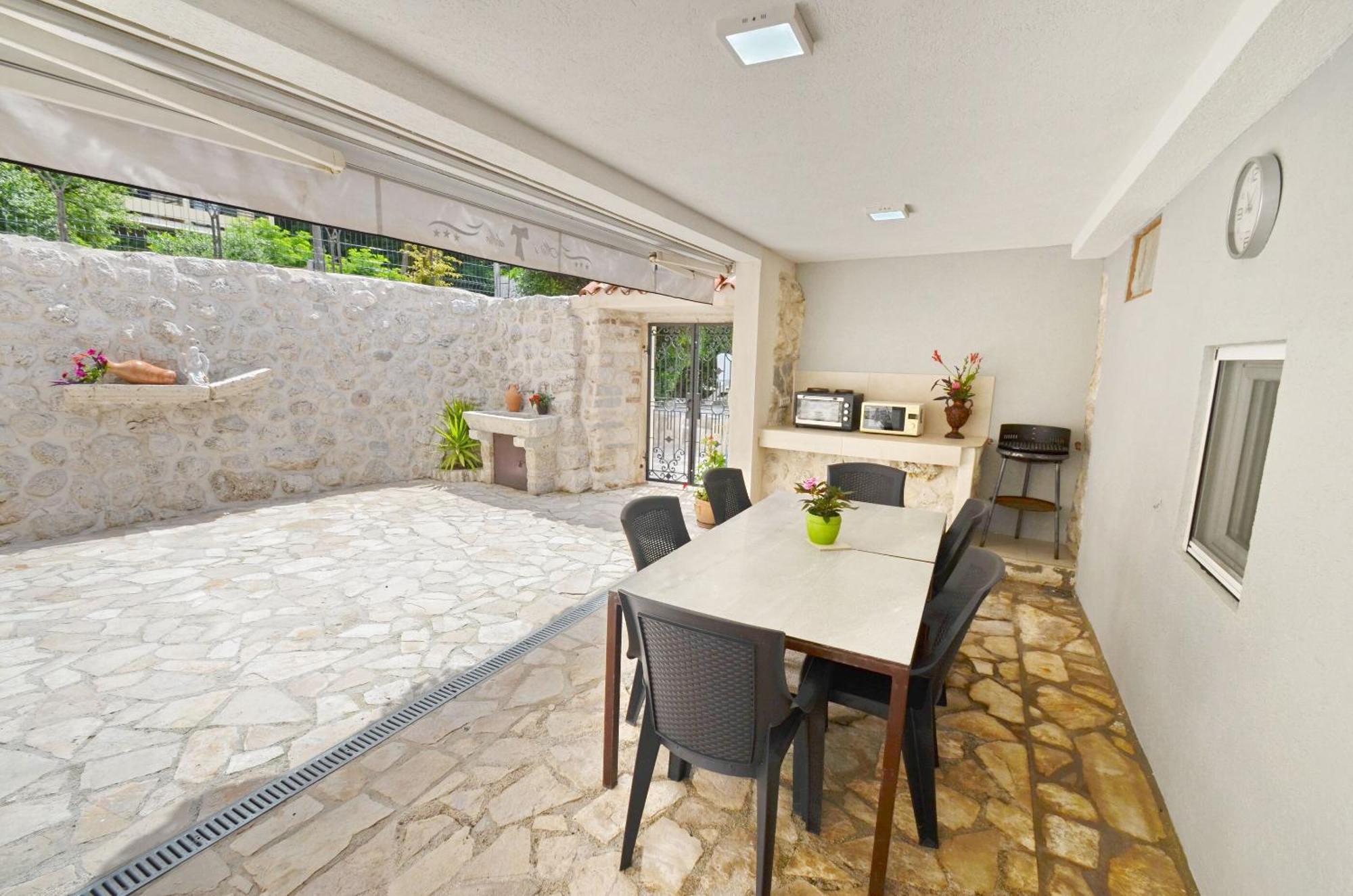 Apartments Mir I Dobro Kotor Bagian luar foto