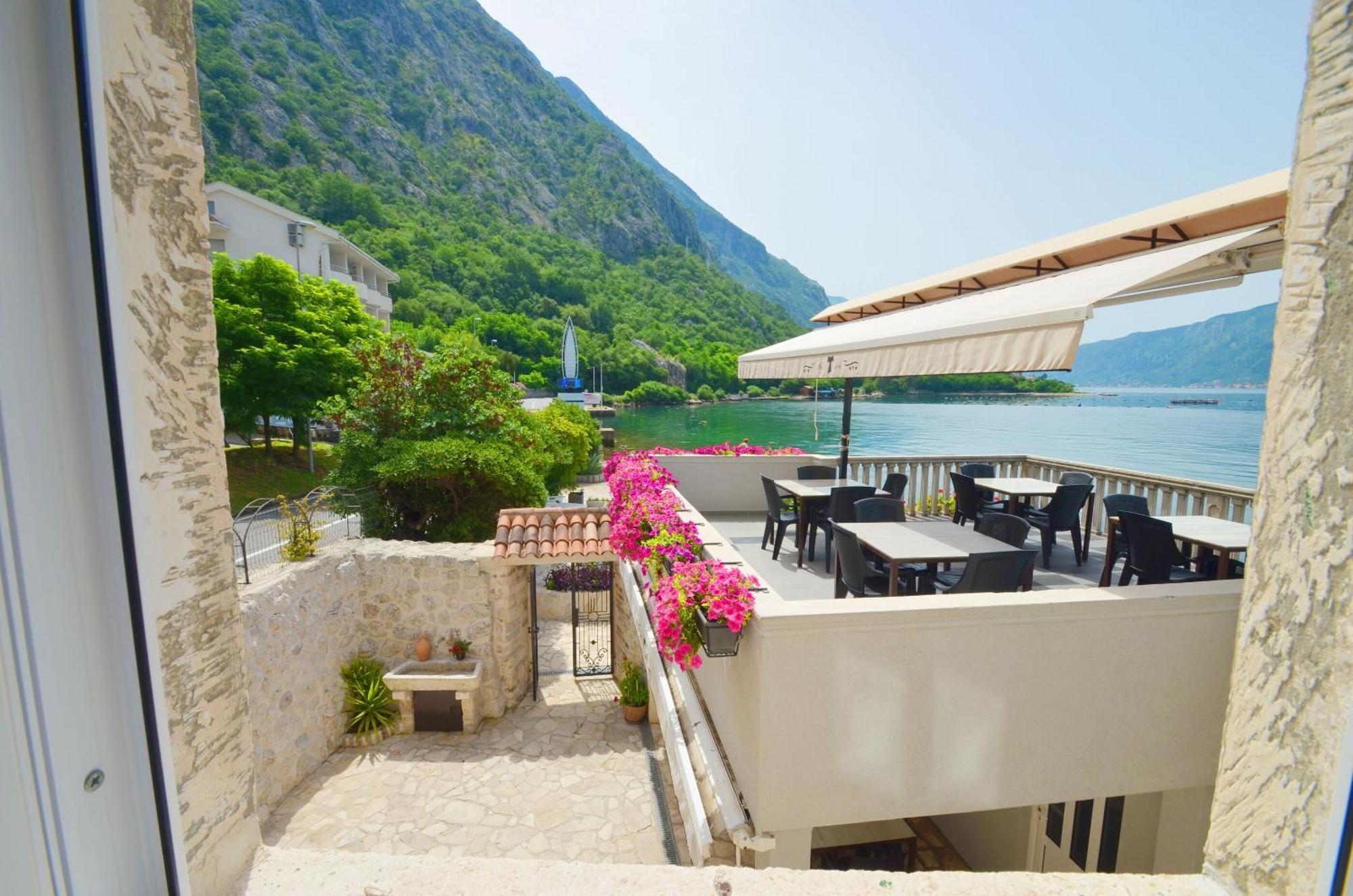 Apartments Mir I Dobro Kotor Bagian luar foto